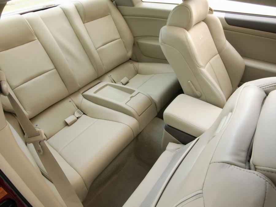  Infiniti G35 Coupe 2005 года  (фото 8 из 24)